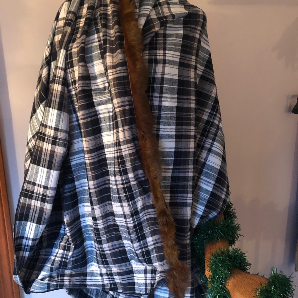 Donni Charm Wrap/Shawl